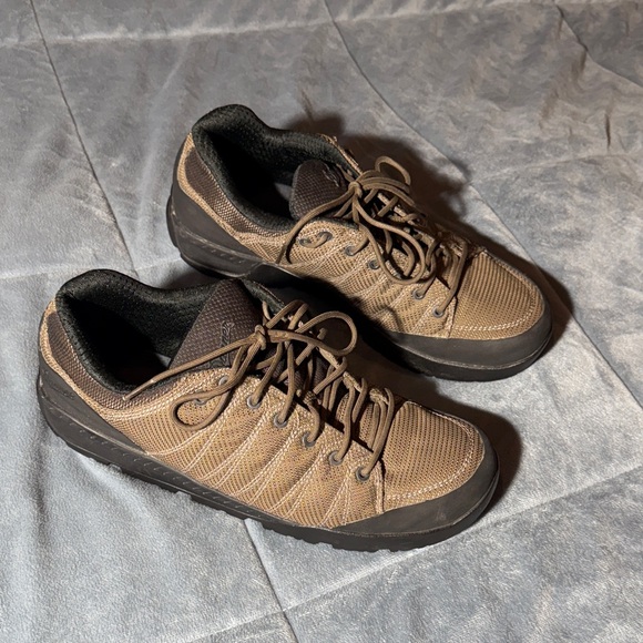 Danner Men's Tan and Black Sneakers NWOT - Picture 1 of 7
